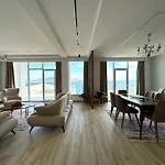 Seafront Oasis Luxury Apartment, With Sae View