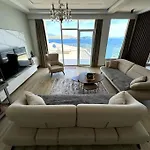 Apartamento Seafront Oasis Luxury Apartment, With Sae View