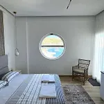 Seafront Oasis Luxury Apartment, With Sae View Apartamento