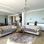 Seafront Oasis Luxury Apartment, With Sae View
