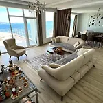 Seafront Oasis Luxury Apartment, With Sae View * Sarandë