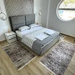 Apartamento Seafront Oasis Luxury Apartment, With Sae View