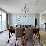 Seafront Oasis Luxury Apartment, With Sae View * Sarandë
