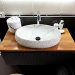 Seafront Oasis Luxury Apartment, With Sae View Apartamento