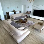 Seafront Oasis Luxury Apartment, With Sae View Apartamento