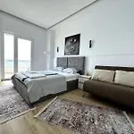 Seafront Oasis Luxury Apartment, With Sae View