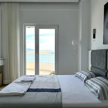 Lägenhet Seafront Oasis Luxury Apartment, With Sae View *