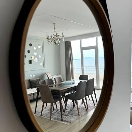 Seafront Oasis Luxury Apartment, With Sae View Sarandë