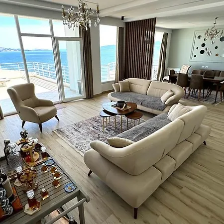 Seafront Oasis Luxury Apartment, With Sae View * Sarandë