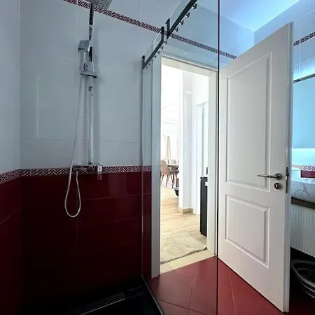 Seafront Oasis Luxury Apartment, With Sae View * Sarandë