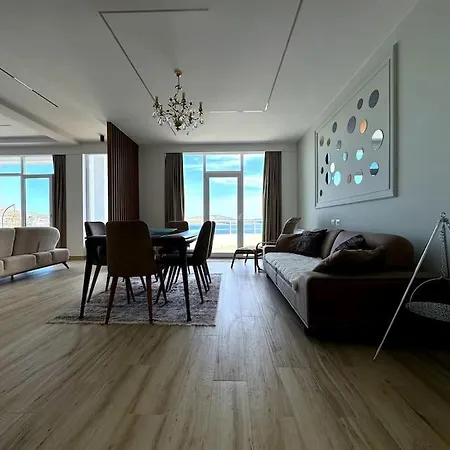 Lägenhet Seafront Oasis Luxury Apartment, With Sae View Sarandë