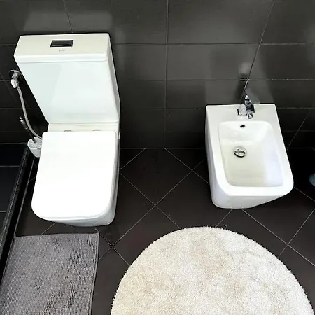 Seafront Oasis Luxury Apartment, With Sae View Sarandë