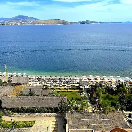 Seafront Oasis Luxury Apartment, With Sae View Apartment
