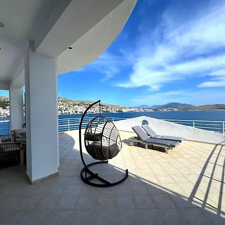 Seafront Oasis Luxury Apartment, With Sae View Lägenhet Sarandë