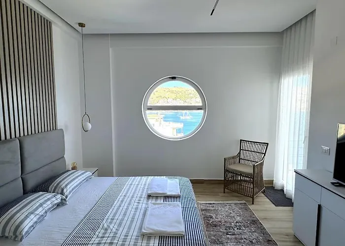 Seafront Oasis Luxury Apartment, With Sae View Apartment