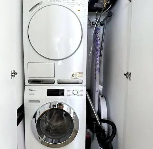 Apartment Seafront Oasis Luxury Apartment, With Sae View Sarandë