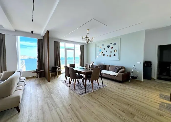 Seafront Oasis Luxury Apartment, With Sae View