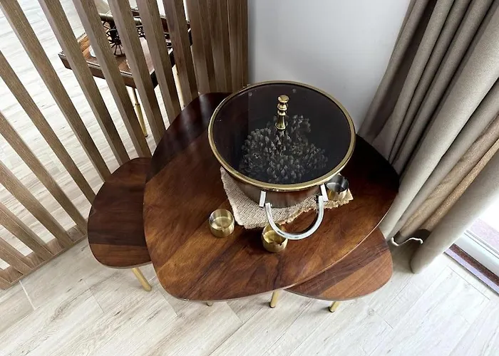 Seafront Oasis Luxury Apartment, With Sae View Apartment