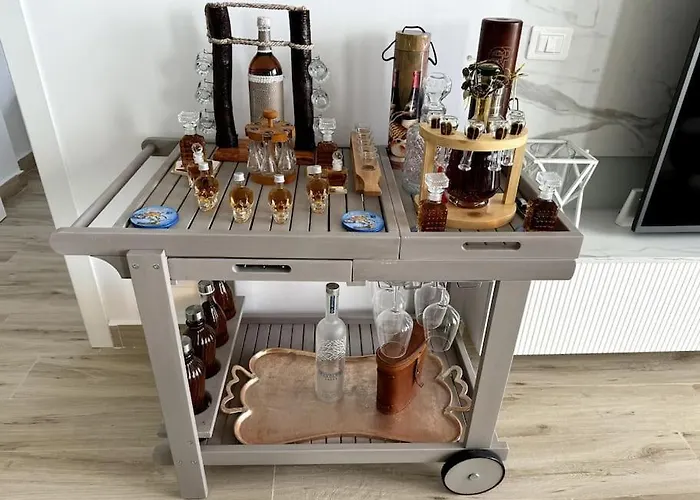 Seafront Oasis Luxury Apartment, With Sae View Apartment